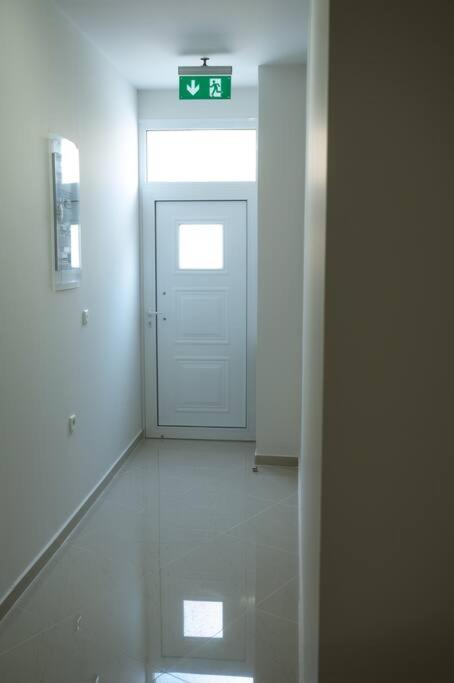 Anesis Airport Rooms 204 Koropi Exterior foto